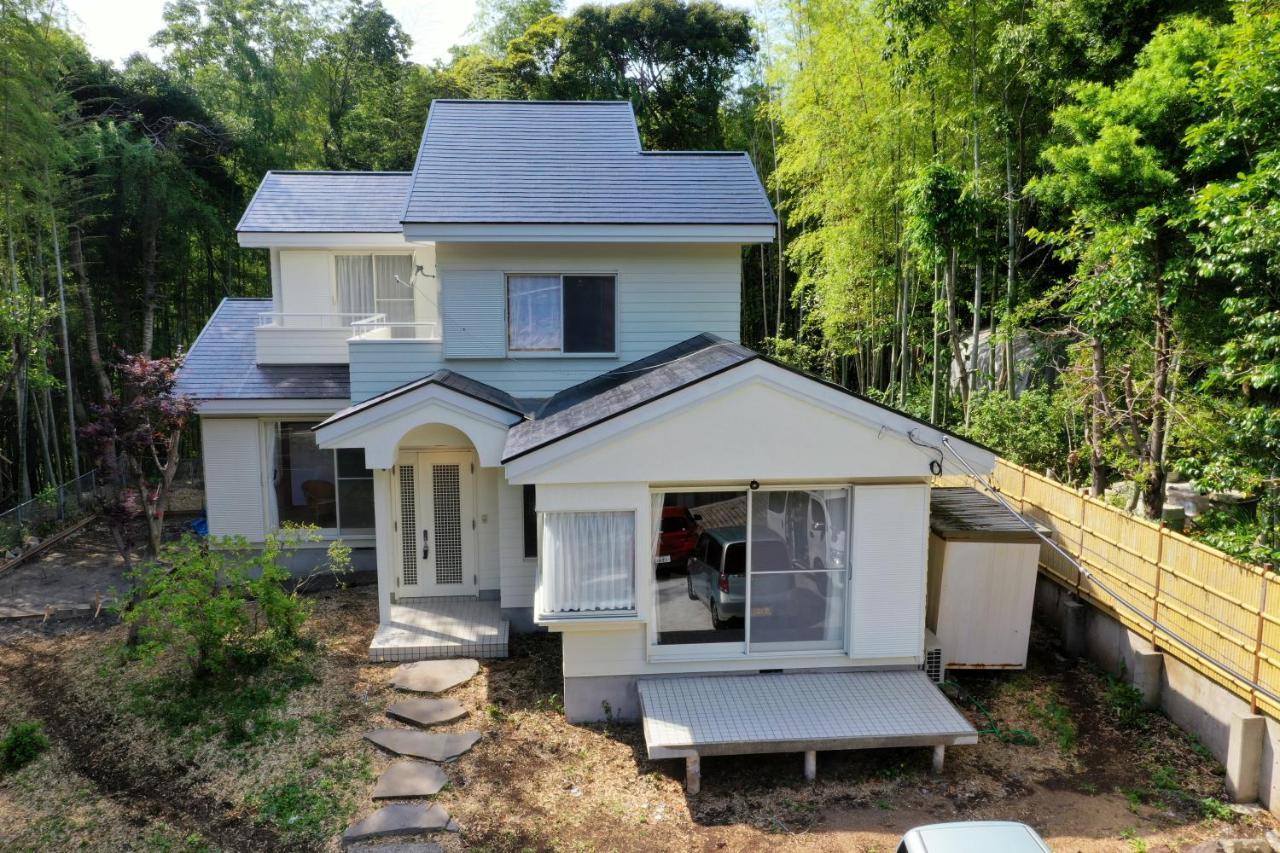 ファミーユ伊豆の瞳 Villa Itō Eksteriør billede
